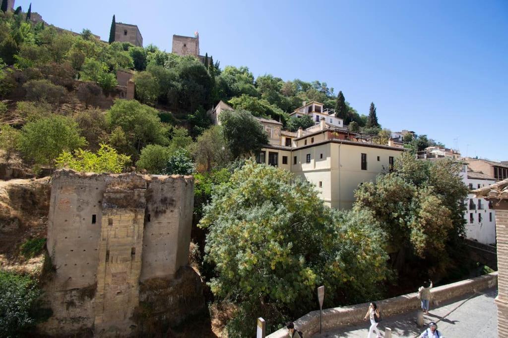 Alhambra Enamora 1 -Paseo De Los Tristes View 1 -C Granada Buitenkant foto