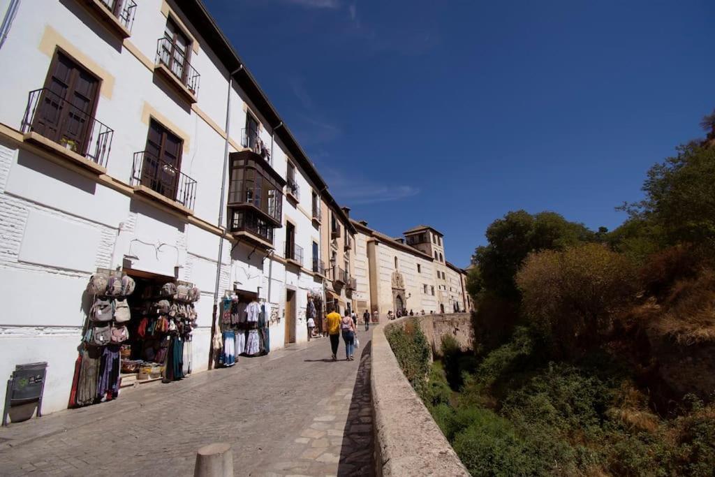 Alhambra Enamora 1 -Paseo De Los Tristes View 1 -C Granada Buitenkant foto